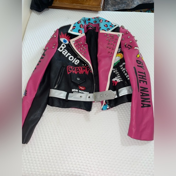 Jacket - Picture 2 of 3